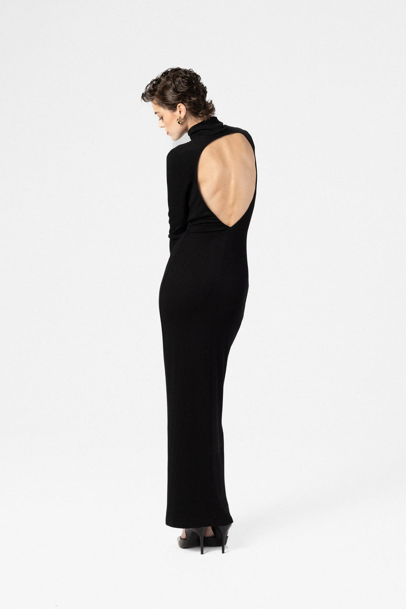 Maxi dress with open back