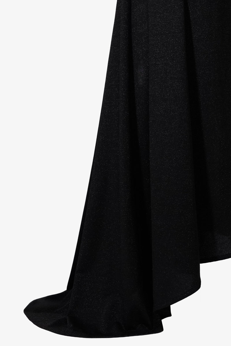 Maxi dress in diamond knit with train