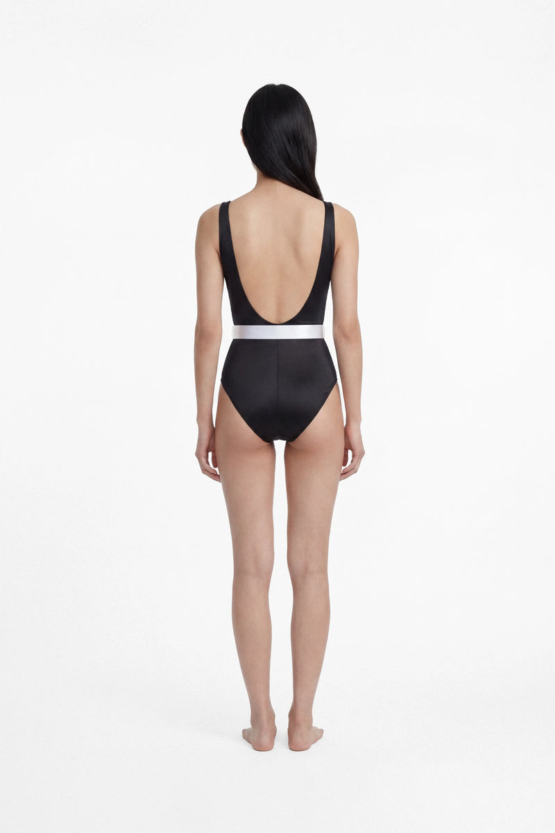 Swim bodysuit with contrast belt