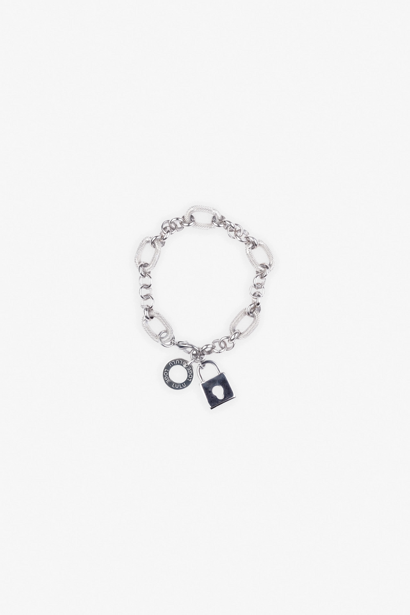Bracelet with padlock from Closer