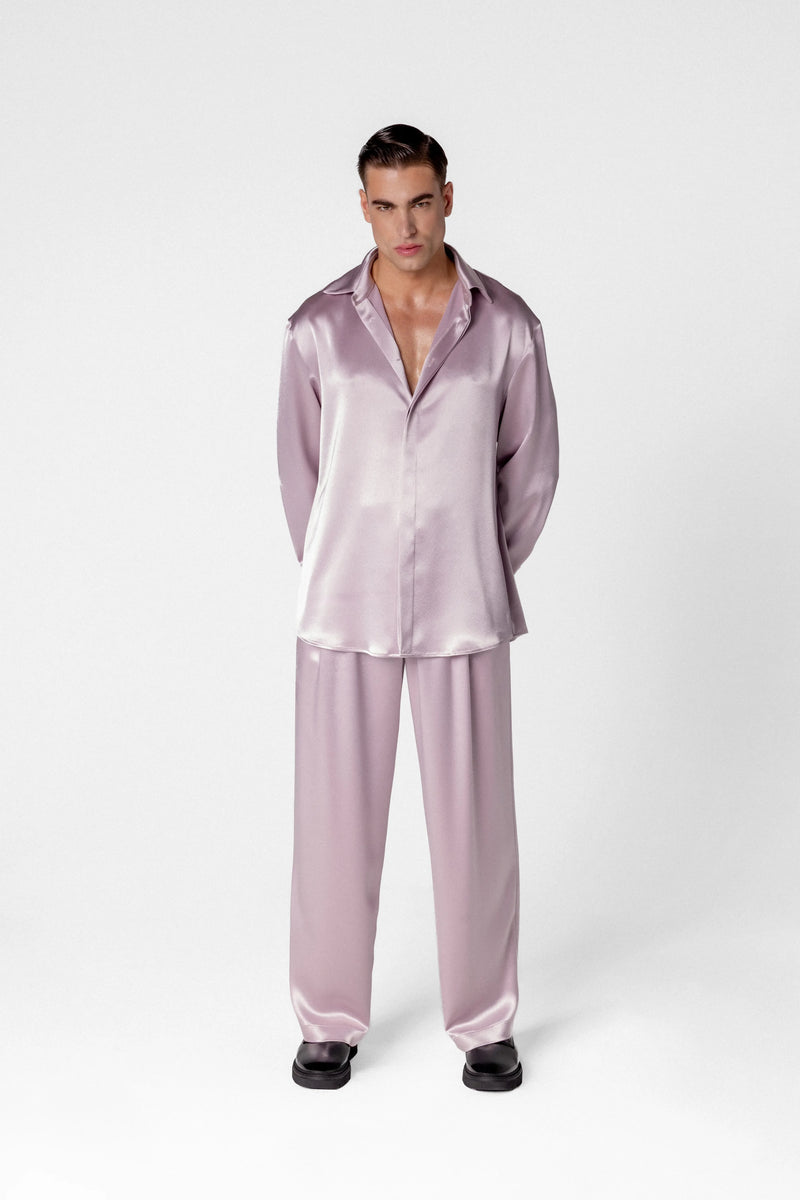 Men’s satin shirt with concealed fastening