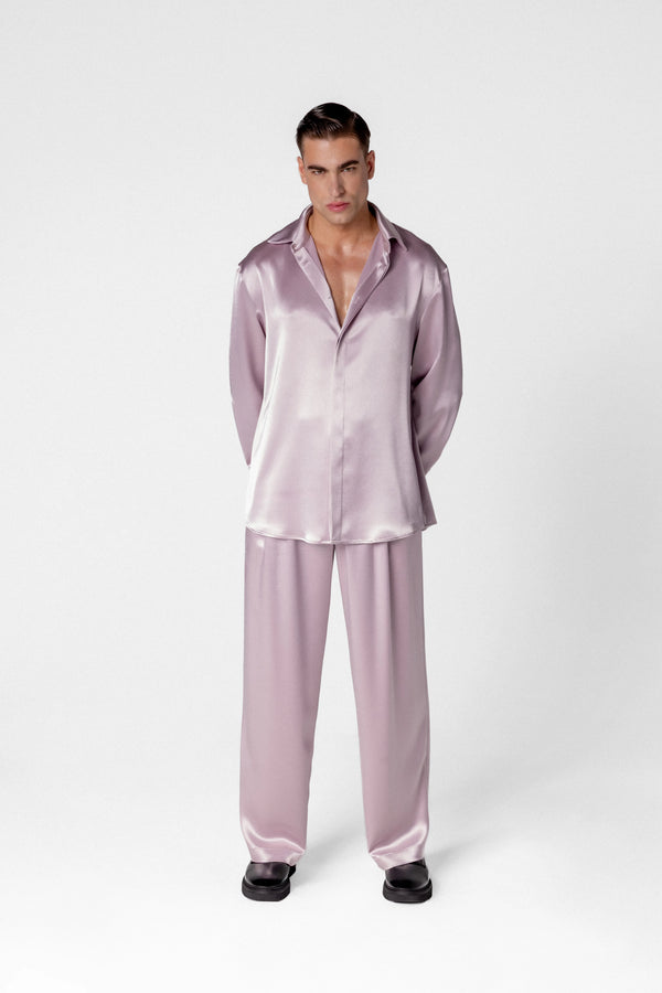 Men’s satin shirt with concealed fastening