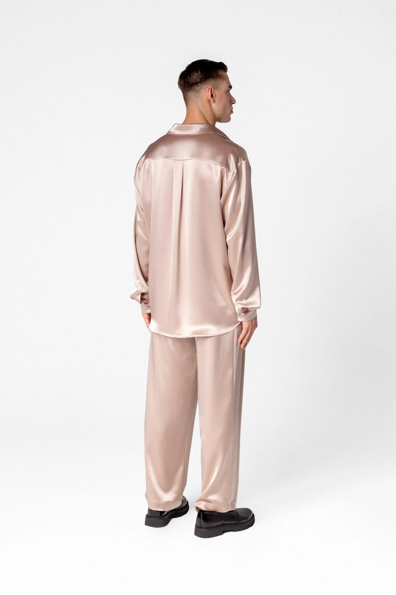Men’s satin shirt with concealed fastening