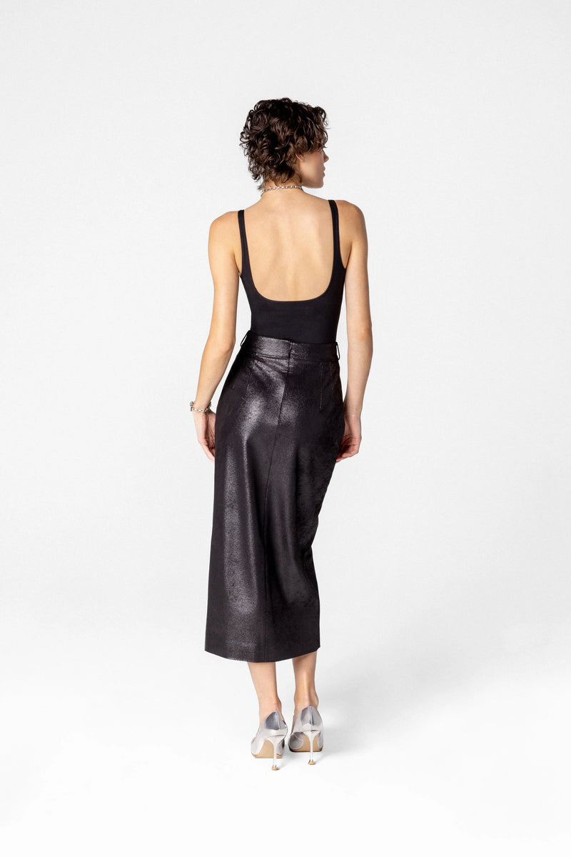 Women’s 7/8 pencil skirt in synthetic leather