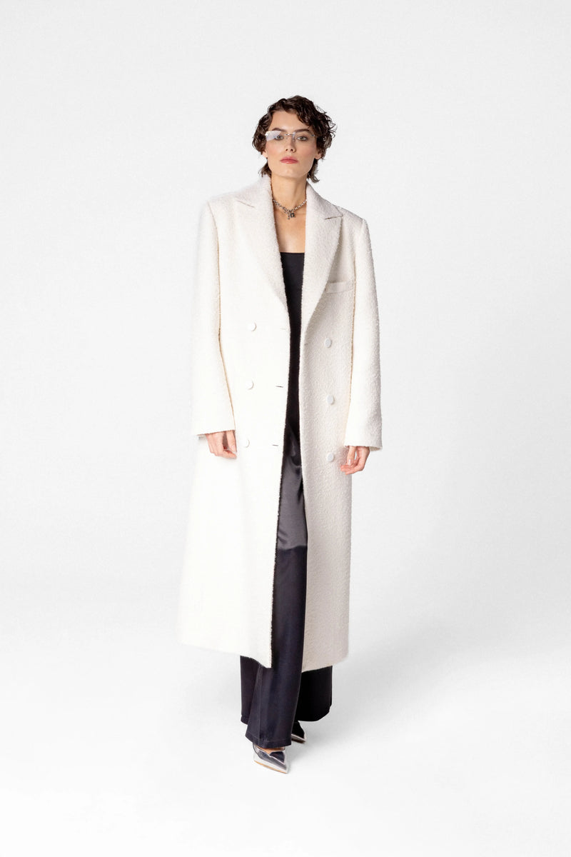Double breasted women's bouclé maxi coat